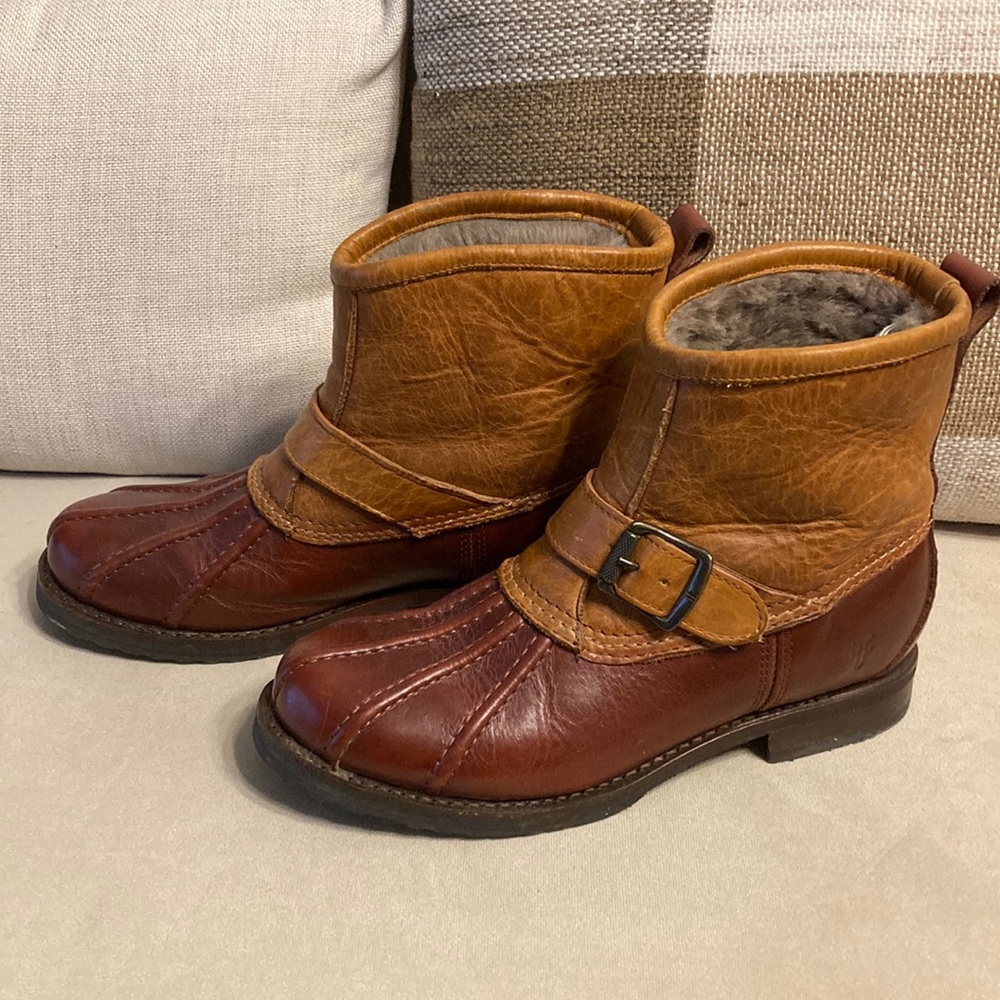 FINAL PRICE * Frye Leather Duck Boots
